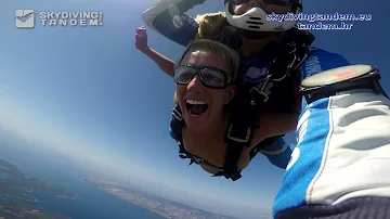 Tandem jump with a naked girl, Skydiving tandem group