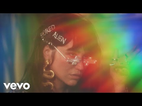 Kesha - High Road (Official Video)