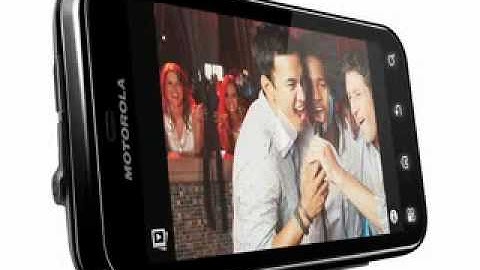 Celluloco.com Presents:  Motorola DEFY First Glance