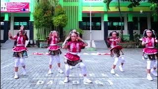 NGLENYER DANCE SDN DANDER I KEC. DANDER