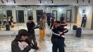 Shhh Tlinh Wean - D8 CREW DANCE PRACTICE