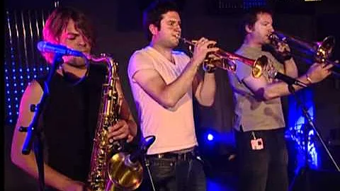 Amy Winehouse - You Sent Me Flying - Live 2004 HQ