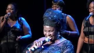 Dorothy Masuka - Khawuleza (Live)
