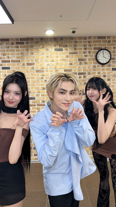 #샤오쥔 님과 I'm a ZOMBIE🧟‍♀ #EVERGLOW #에버글로우 #아샤 #AISHA #이런 #YIREN #NCT #WayV #ZOMBIE #ZOMBIE_challenge