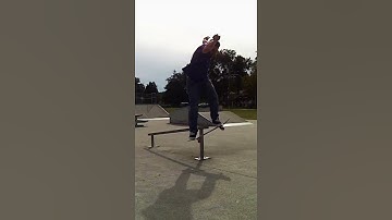Boardslide Up Square Rail
