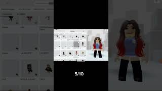 je note les skines roblox de ma copine # elle m'a prêter son tel pour copier😄😄