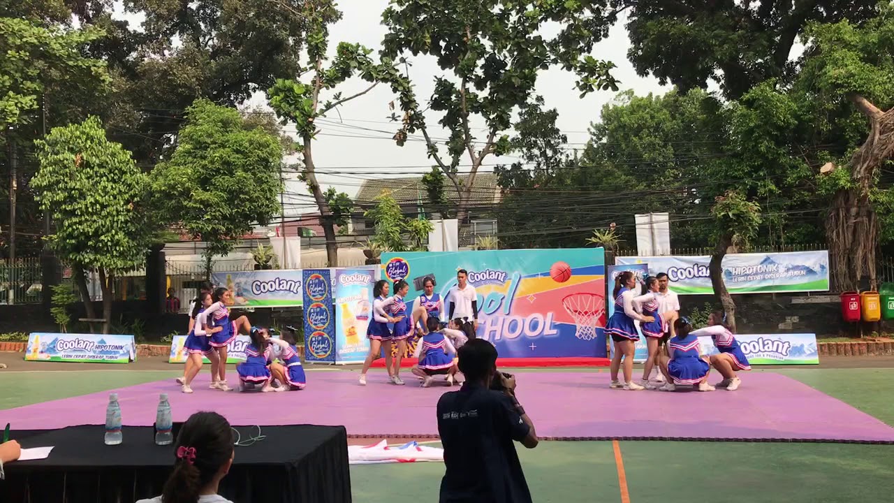 SPARKLE ( SMAN 3 Jakarta ) | Champion “Coolant Cool School Cheerleading Competition 2019” @SMAN 28