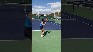 Emma Navarro Grinding At Palm Springs. The Best View In Tennis. Fun Watching The Pros Work Resimi