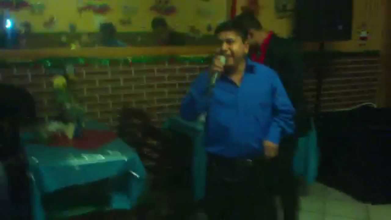 que de raro tiene con karaoke YouTube