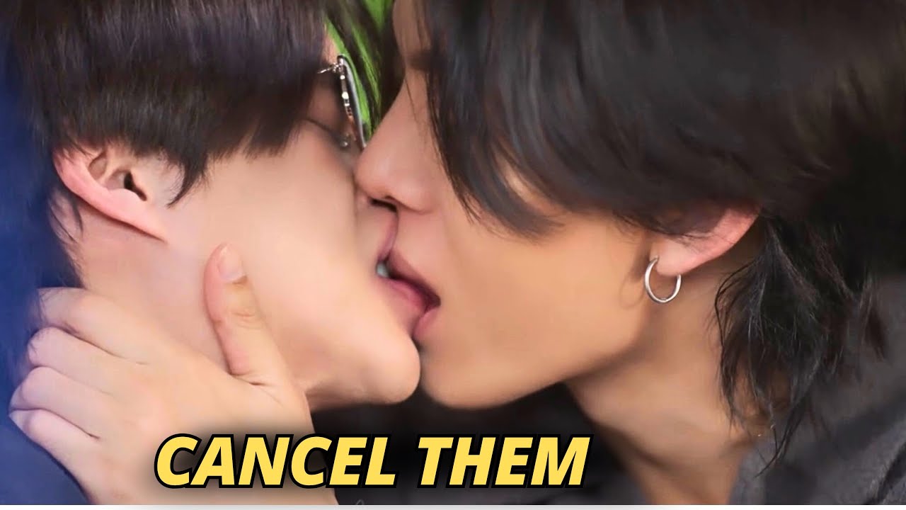 10 BoatOat Kisses That Broke The Internet 😳