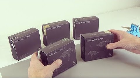 Unboxing the 1/6 scale Green Wolf Gear HK MP7 action figure rifle sets with Pelican case