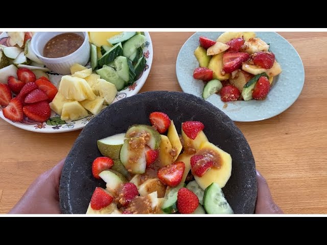 Resep Simple Rujak Manis, Indonesian Mix Fruit Salad Recipe, Very Refreshing! class=