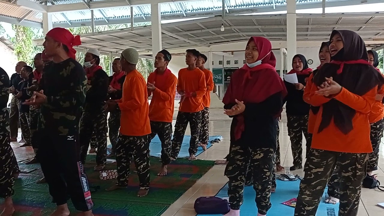 Yel Yel Dari Segala Penjuru, Original song - YouTube