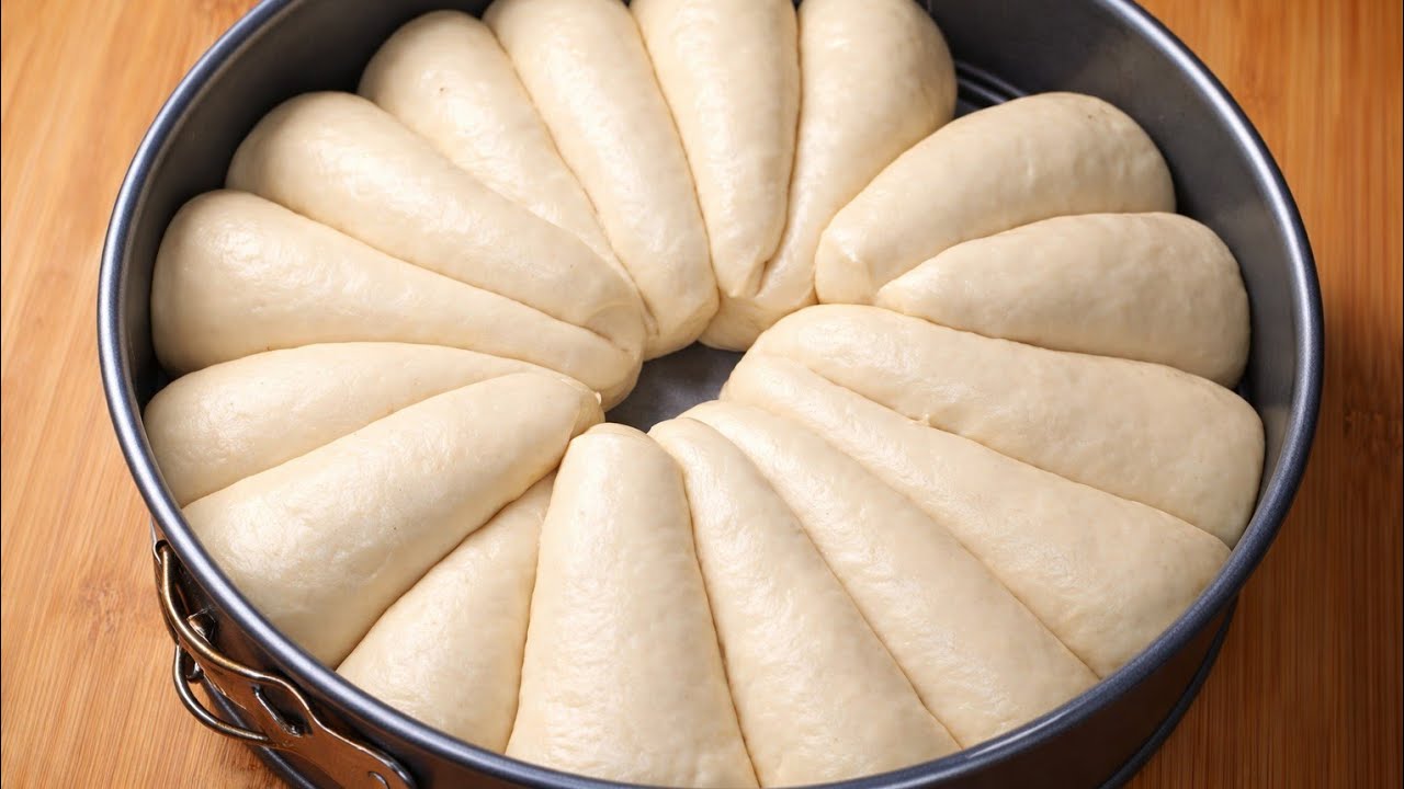 Мягкий и воздушный домашний рулет