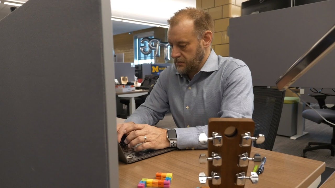 Why choose an End User Computing Solution | Nutanix - YouTube