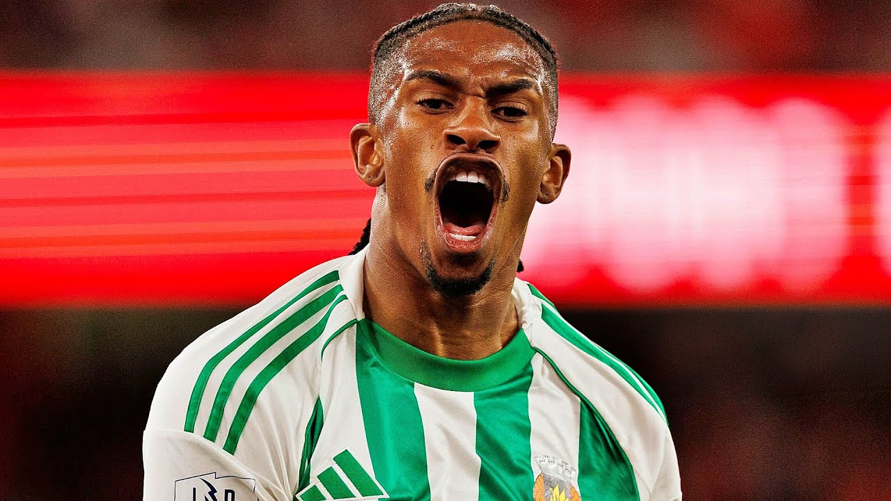 André Luiz is AMAZING at Rio Ave