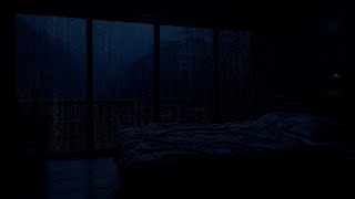 Listening to the Rain Falling at Night, Suddenly Peaceful, Sinking into Sweet Dreams