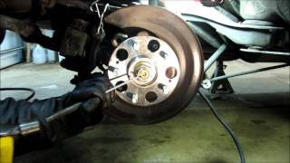 Honda rear wheel bearing part 2.wmv