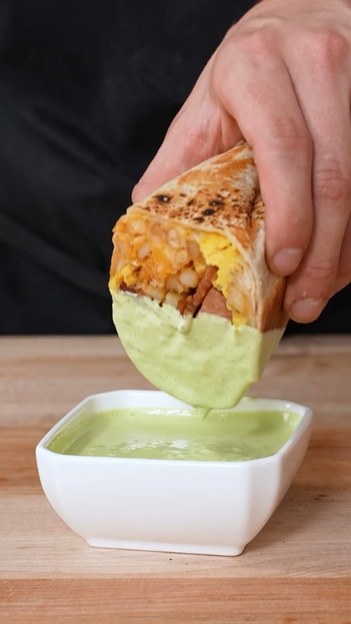Fully LOADED Breakfast Burritos (Cali Style) with @bbnomoney