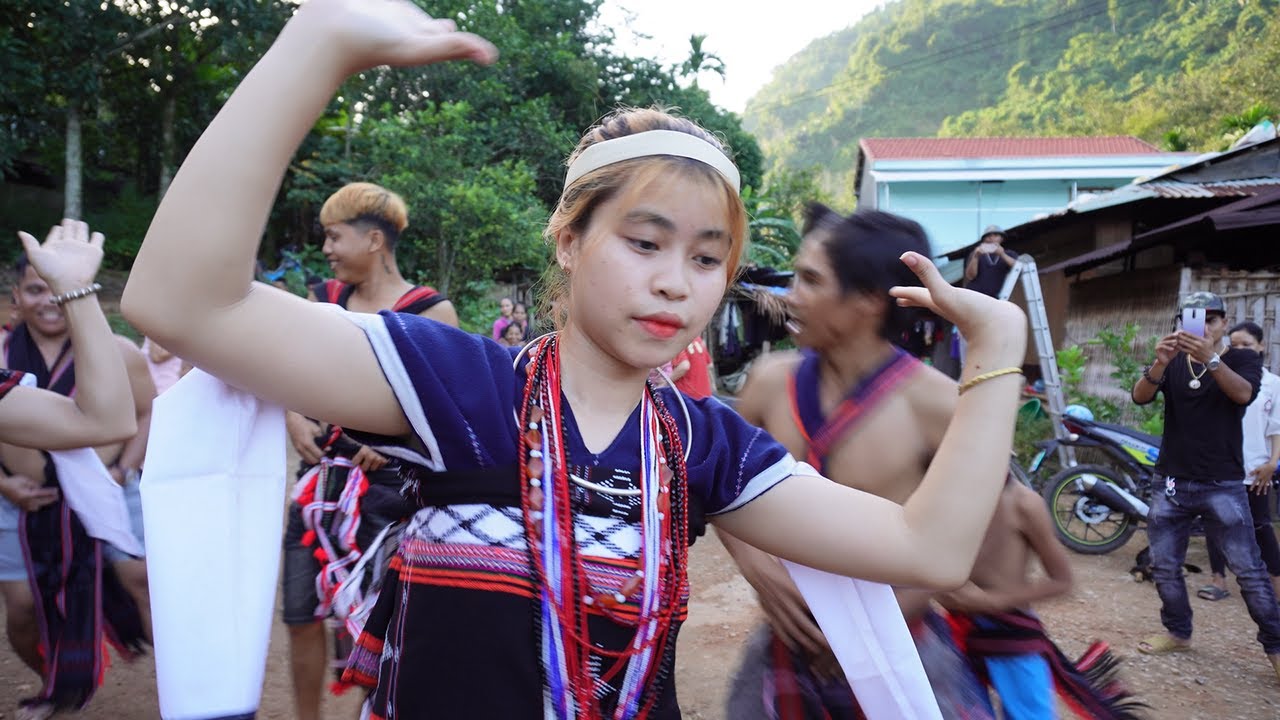 Lễ hội mừng lúa mới