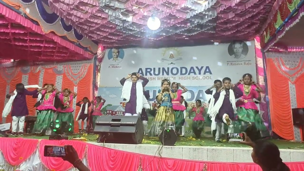 2nd class childrens dance performance 