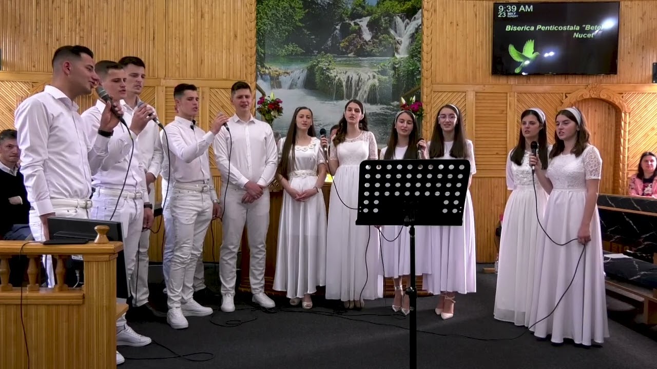 Biserica BETEL Nucet -Candidații de botez  ”Un grupaj de cântări”