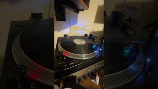 Echoes of Love - The Doobie Brothers (Original 1977 US Vinyl Pressing)