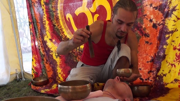 Rossiyalik qoshiqchi Maksimning porno video