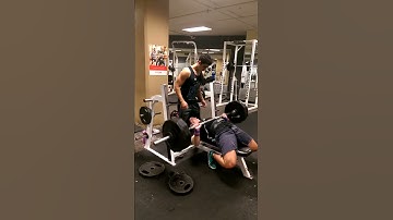 330lb paused bench!!
