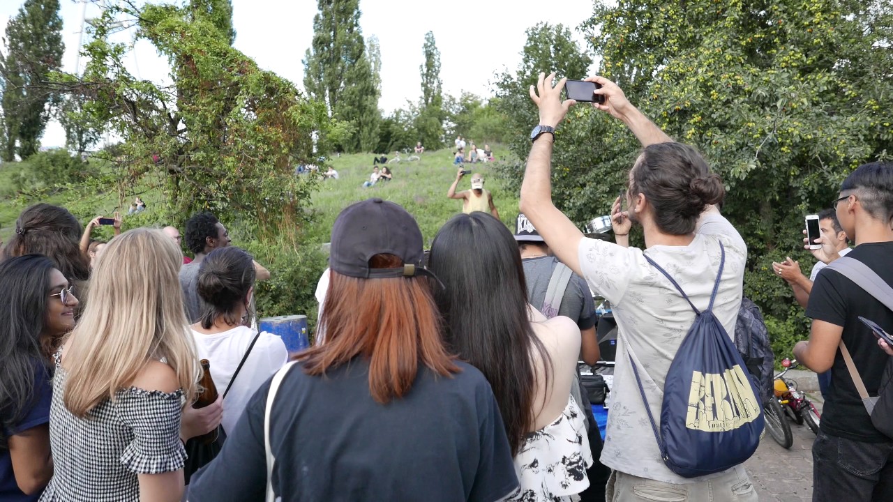 Oded Kafri | Street music at Mauerpark, Berlin
