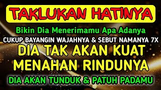 اِنَّمَاۤ اَمْرُهٗۤ اِذَاۤ اَرَا دَ شَیْئًـا اَنْ يَّقُوْلَ لَهٗ كُنْ فَيَكُوْنُ
