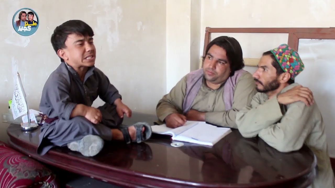 نمایش کجیر بخاطر زیاد شدن کرایه خانه صاحب خانه را لت زد 