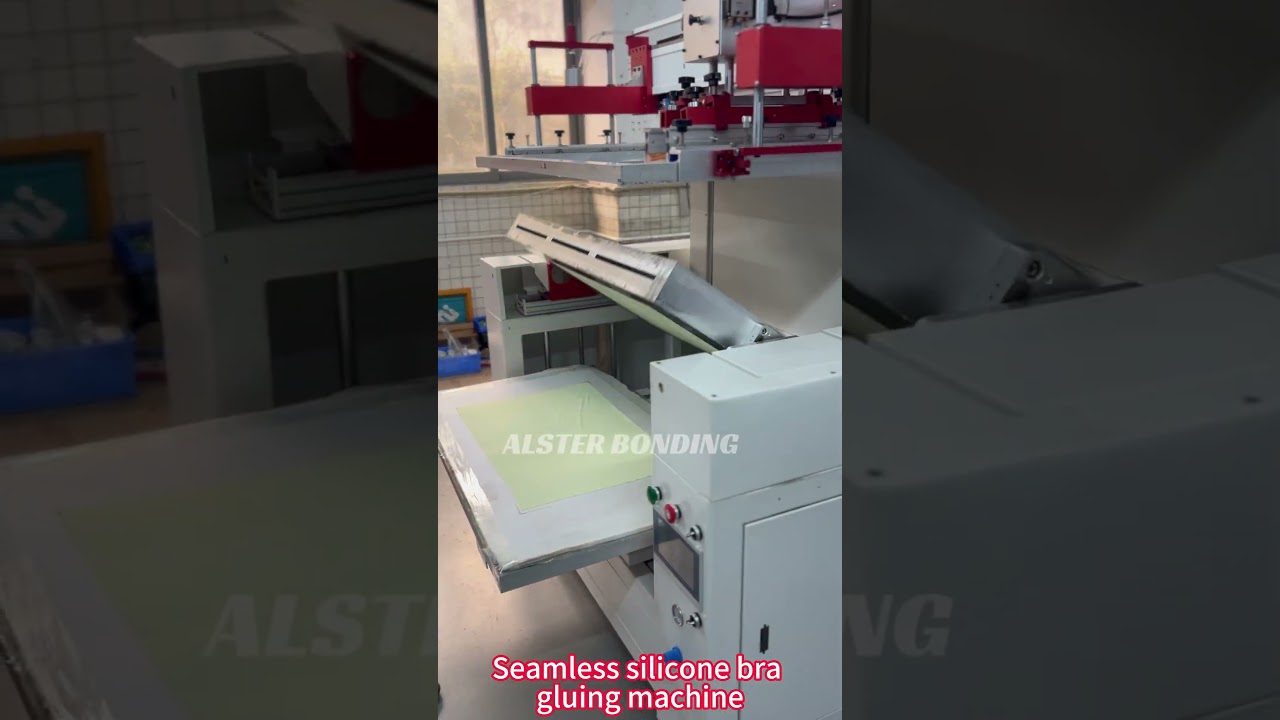 Seamless silicone bra gluing machine with high efficiency 