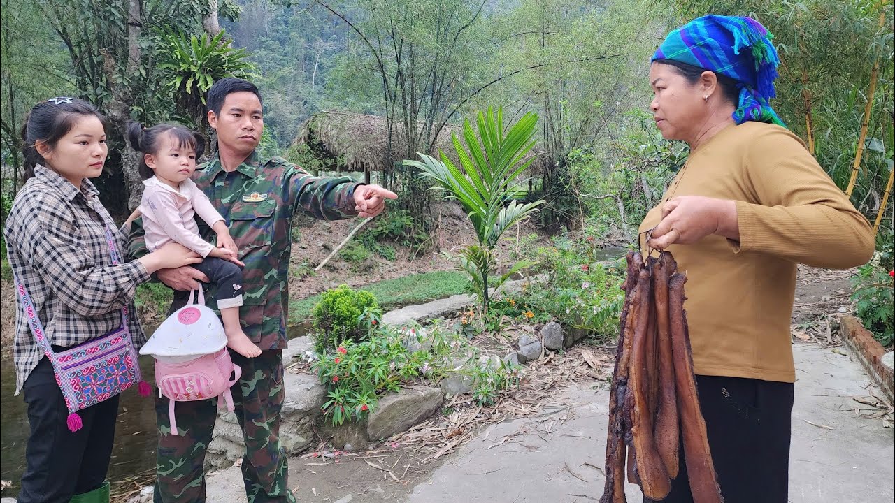 A 17-year-old girl who harvests bamboo shoots to sell – her husband are planning to build a new farm