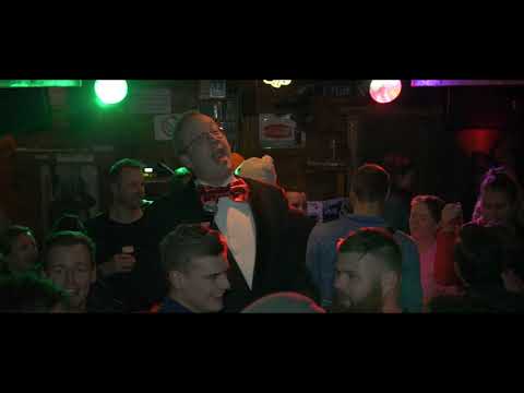 Pascal Schipper ft DJ BEE - Ik heb aan je ski's gelikt - Official Videoclip