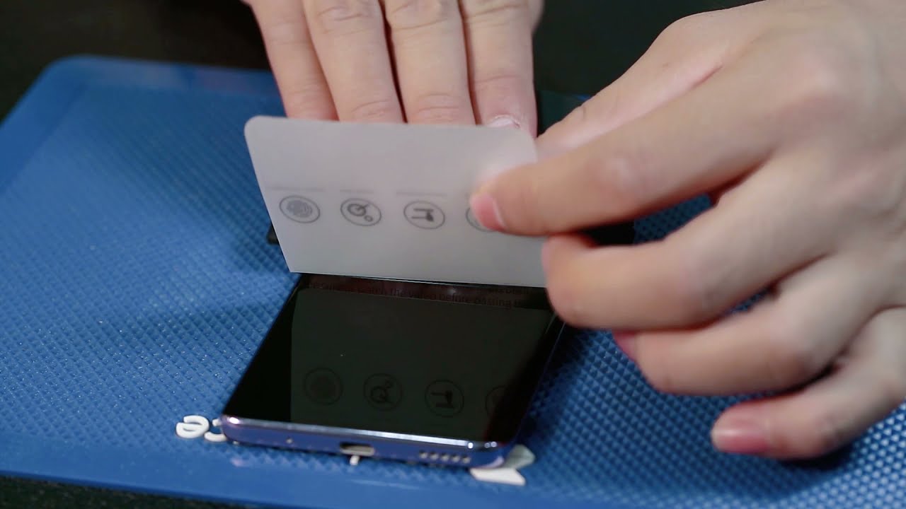 Instalacja folii hydrożelowej v4 UZIEN od ROCK SPACE