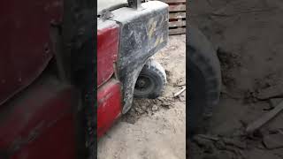 Приехал на погрузку, сломался погрузчик #automobile #погрузчик #кодру #сухиесмеси #смеси #сухие