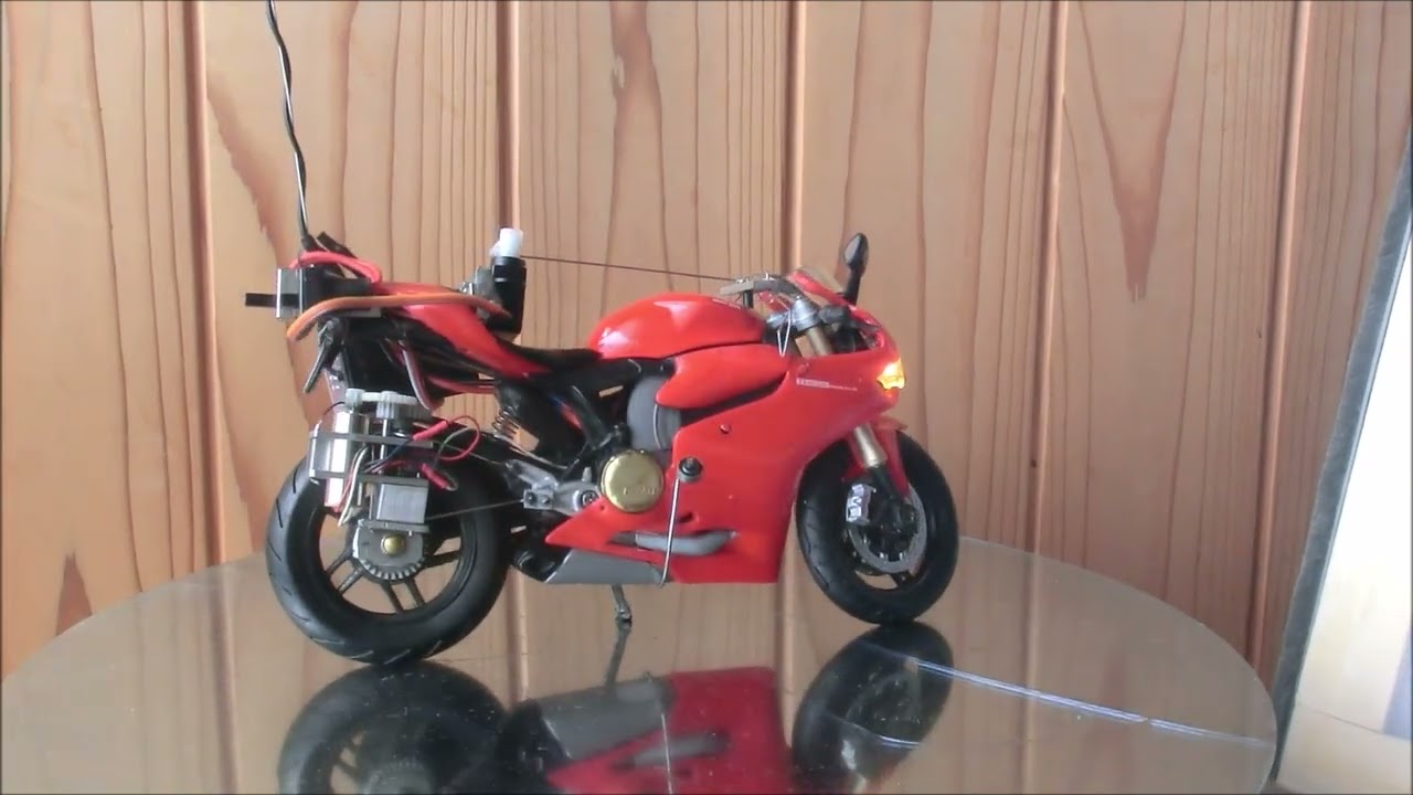 ラジコンに改造したバイクのおもちゃ
