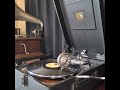 江利 チエミ ♪君慕うワルツ♪ 1954年 78rpm record. HMV Model No 102 Gramophone