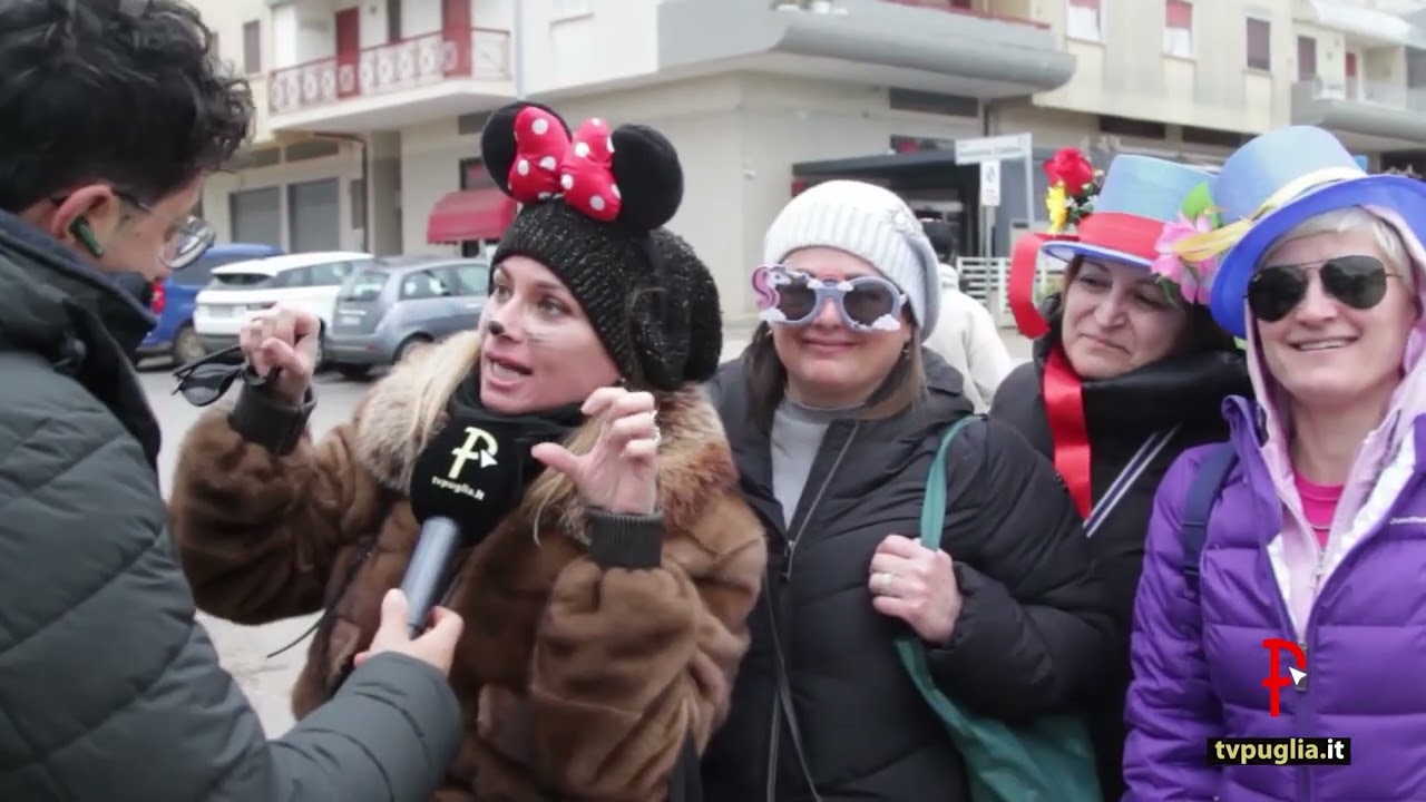Polignano a Mare, seconda sfilata di Carnevale con i carri allegorici