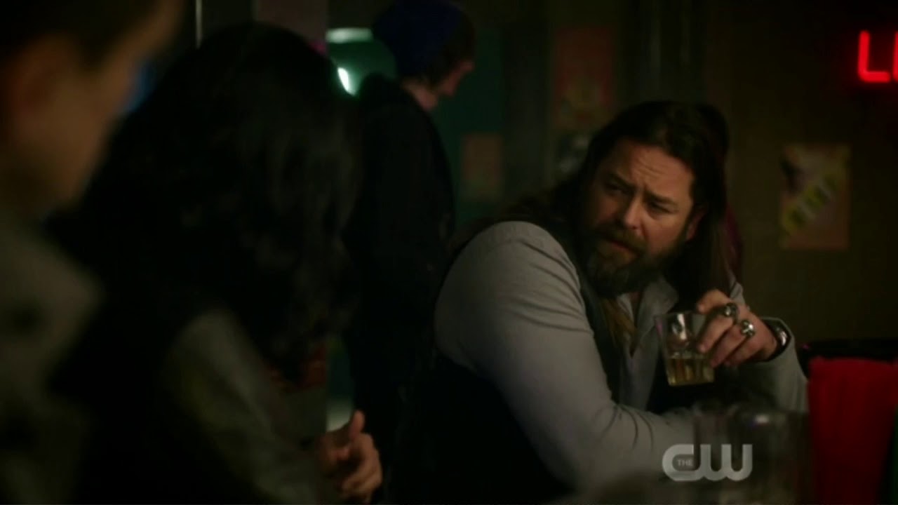 The Flash 5x12 | Cisco Vibes "Sickada"