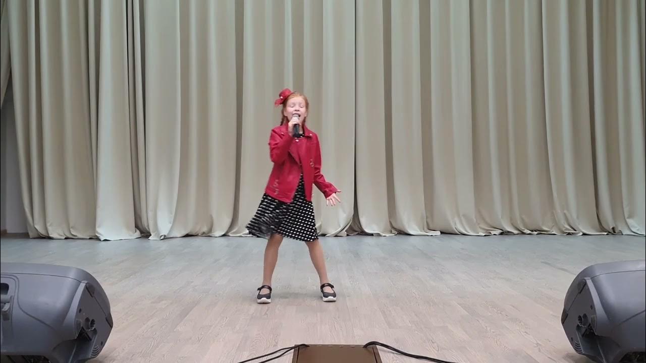 Красная шапочка ссср. Песенка красной шапочки. Видео песни красный. Кима "песня красной шапочки". Кима "песня красной шапочки".