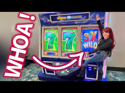 Watch Deuces Wild at CoolCat Casino