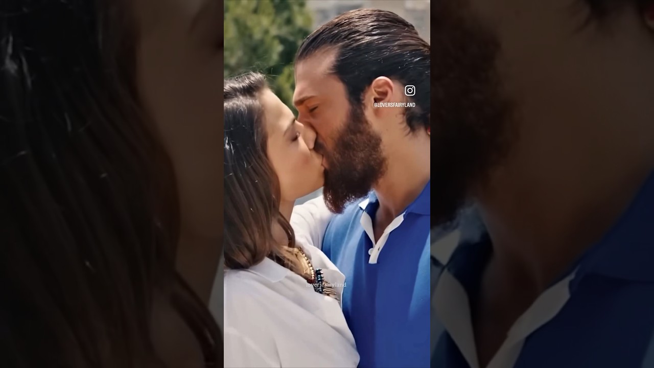 Can Yaman make a promise to Demet Özdemir for life time ❤️ 
