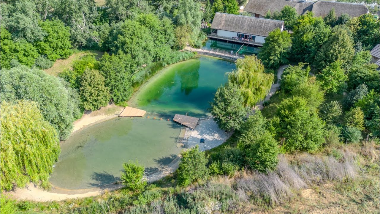 Živá voda letecky - obec Modrá