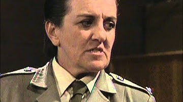 Prisoner: Cell Block H - Joan Beats Up Ruth