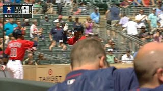 HOU@MIN: Vargas puts Twins on board with solo homer