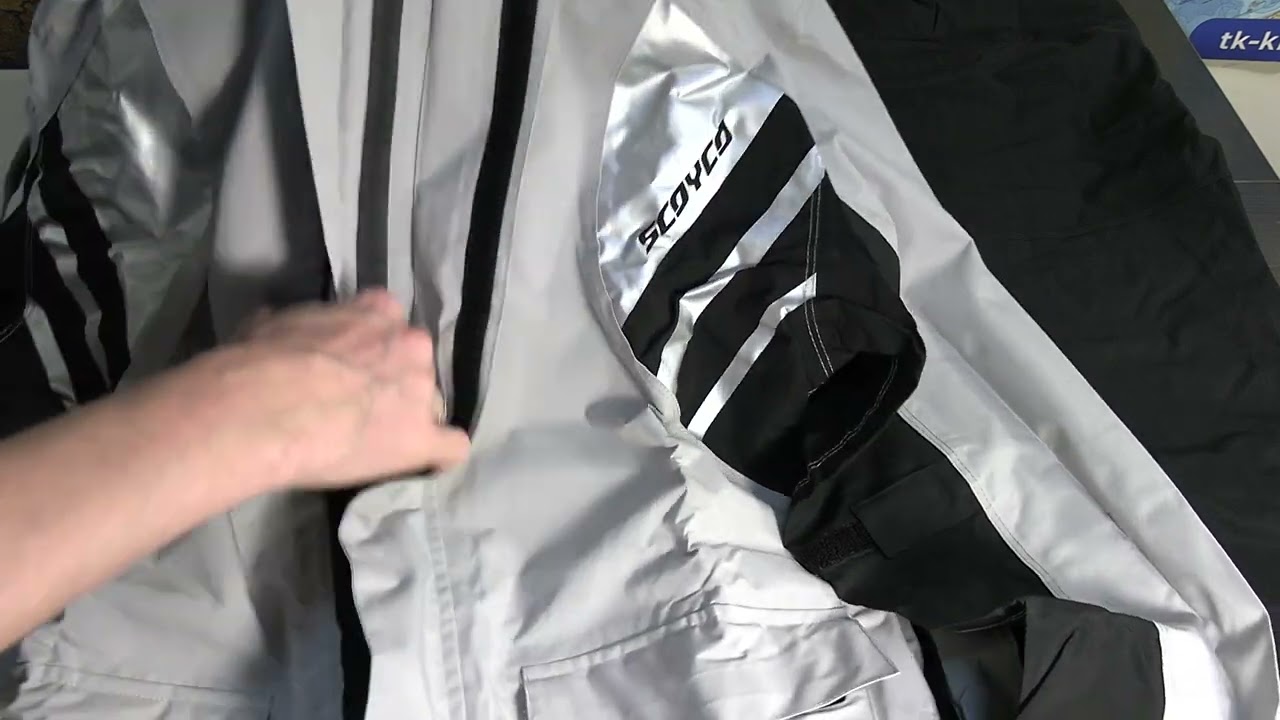 Дождевик SCOYCO RC09 серый с черным.