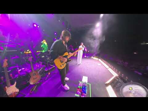 Tolga Şanlı - Bana Biraz Renk Ver (Sıla, Live in İzmir)