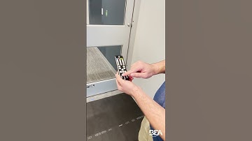 How to troubleshoot an E4 error on a BEA IXIO using the UNIVERSAL REMOTE CONTROL